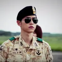 Song Joong Ki dalam Descendants of the Sun
