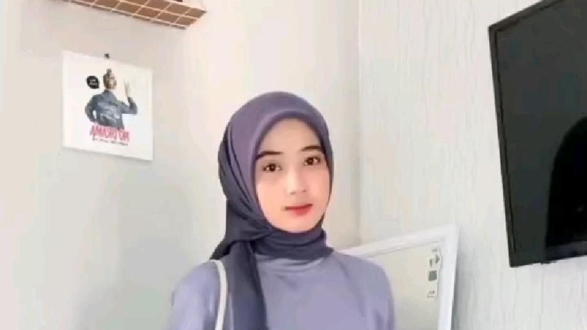 Tips Pilihan Baju Setelan Polos Hijabers Kekinian: Simpel, Modis dan Multifungsi