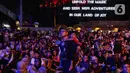 Pengunjung dan penggemar musik terlihat menikmati penampilan sejumlah musisi yang tampil di panggung Joyland Festival Jakarta 2024. (Liputan6.com/Angga Yuniar)