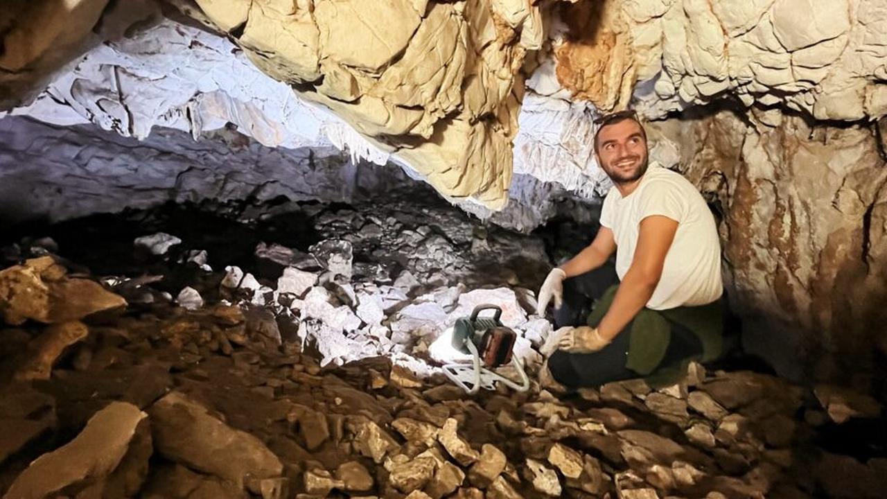 Baru Menggali Sedalam 1,5 Meter, Arkeolog Temukan Jejak Kehidupan Berusia 7.000 Tahun di Gua Terpencil
