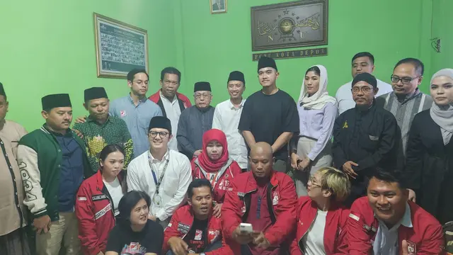 Kaesang Pangarep Becek-becekan Saat Silaturahmi ke PCNU Kota Depok