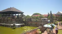 Sapa Pagi dengan Berkeliling di Kota Samarapura
