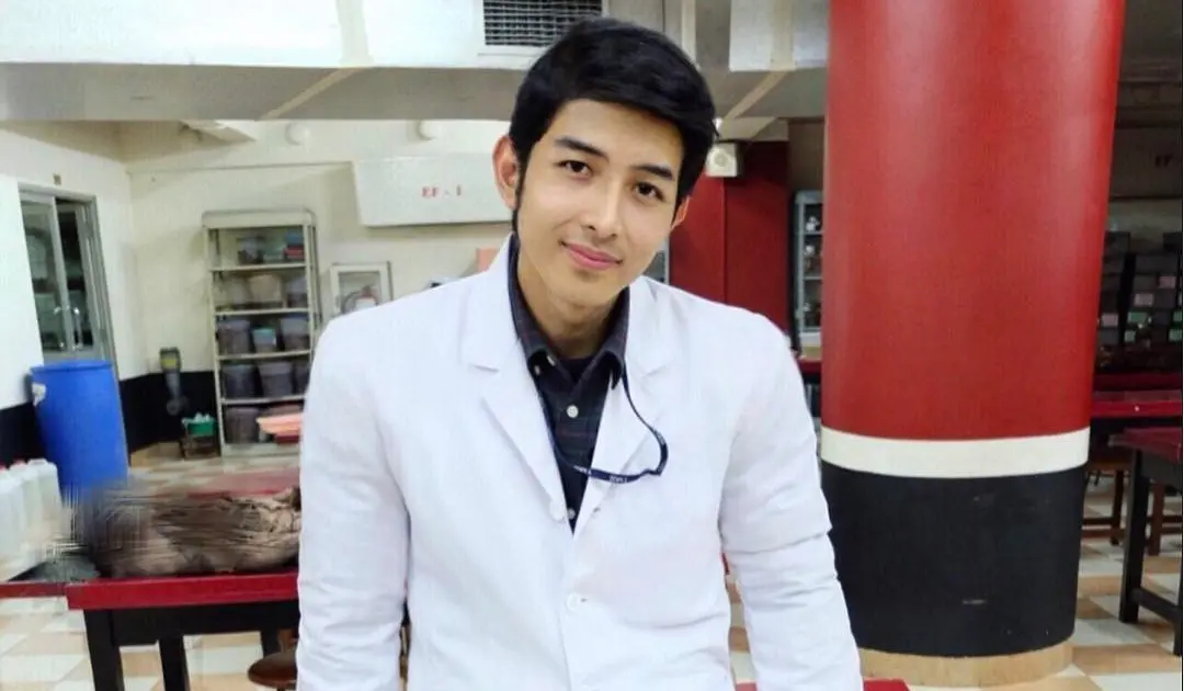 Aditya Surya Pratama, dokter muda ganteng pengganti Ryan Thamrin [foto: instagram]
