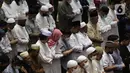 <p>Umat muslim melaksanakan sholat Idul Fitri di Masjid Istiqlal, Jakarta, Senin (2/5/2022). Ribuan umat muslim melaksanakan sholat Idul Fitri 1443 H dengan penuh khidmat. (Liputan6.com/Helmi Fithriansyah)</p>