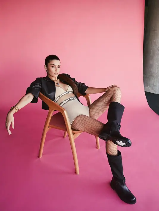 (Instagram/handemiyy)