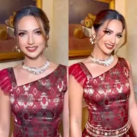 Nia Ramadhani menghadiri Penghargaan Achmad Bakrie yang digelar di Ciputra Artpreneur Theater. [Instagram/ramadhaniabakrie]