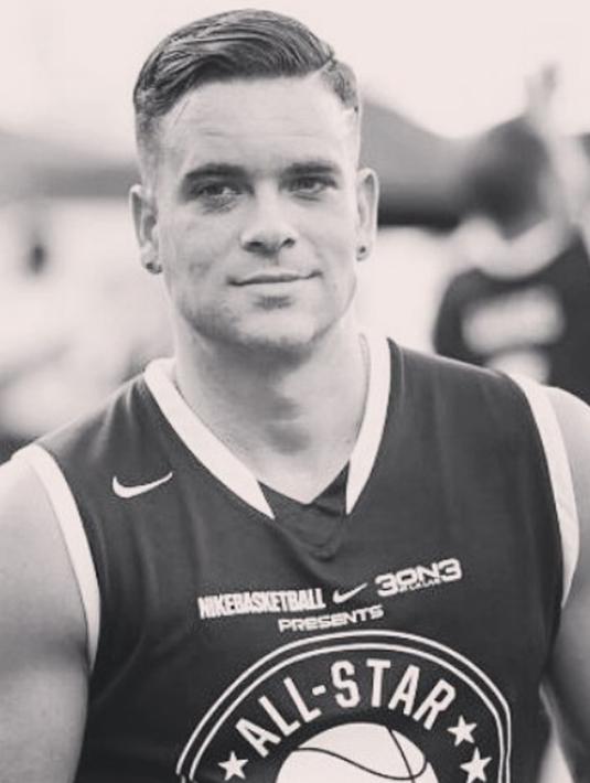 Mark Salling mengaku bersalah pada Oktober lalu karena memiliki gambar pornografi anak dan hukumannya dijadwalkan pada 7 Maret. (Instagram/mark_salling)