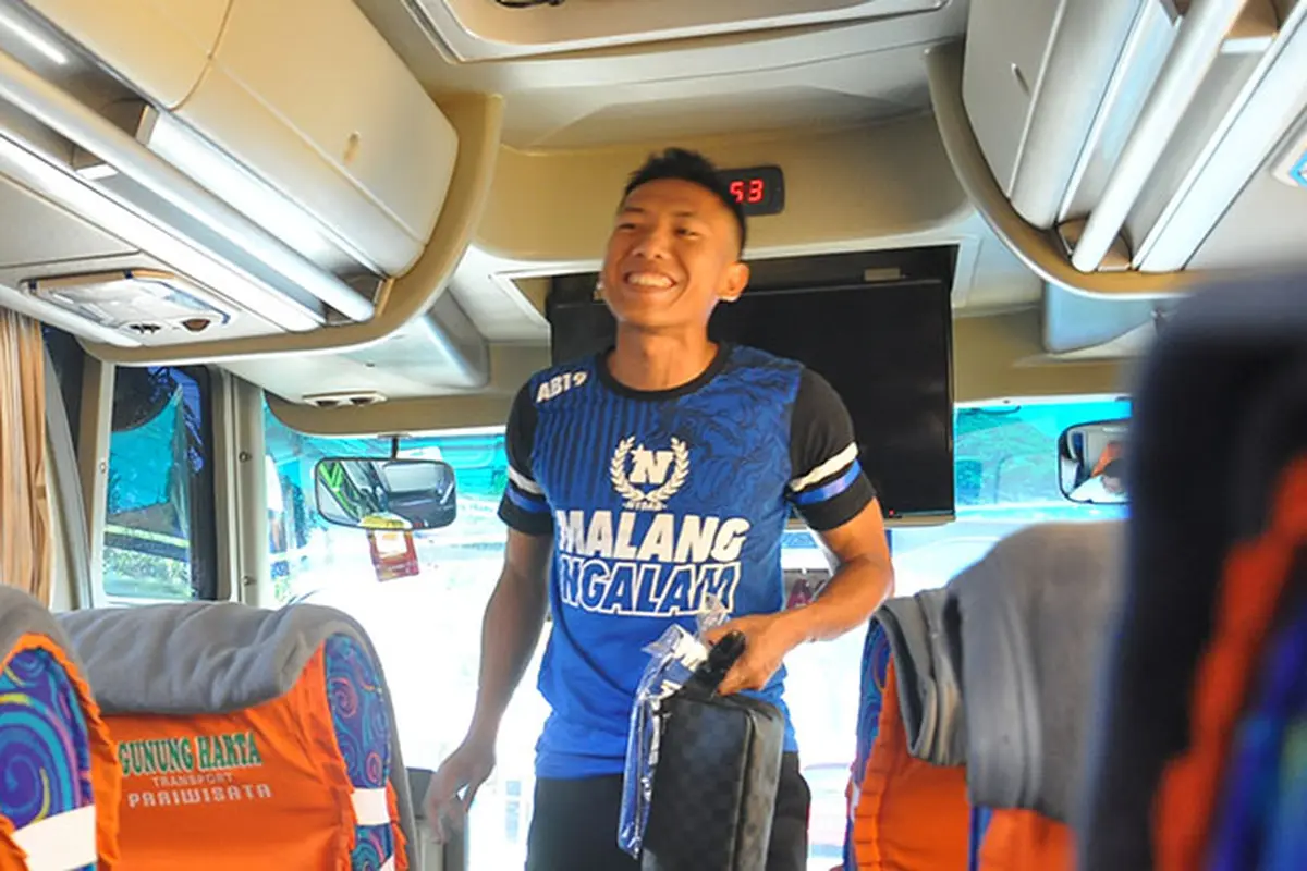 Ahmad Bustomi Arema Cronus