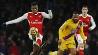 Alex Iwobi Tantang Pemain Lain Cetak Gol Tendangan Kalajengking