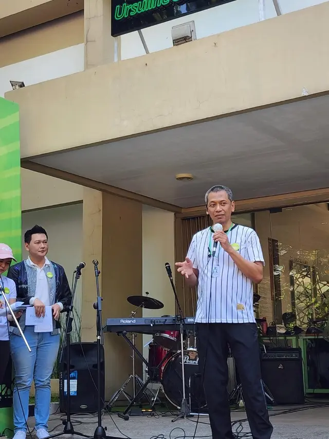 Ikatan Alumni Santa Maria Surabaya Gelar Aksi Sosial Minggu Ceria