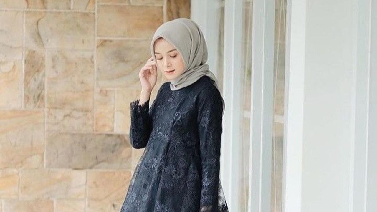 <b>Pilih Warna Gelap untuk Menyamarkan Siluet Tubuh Gemuk</b>