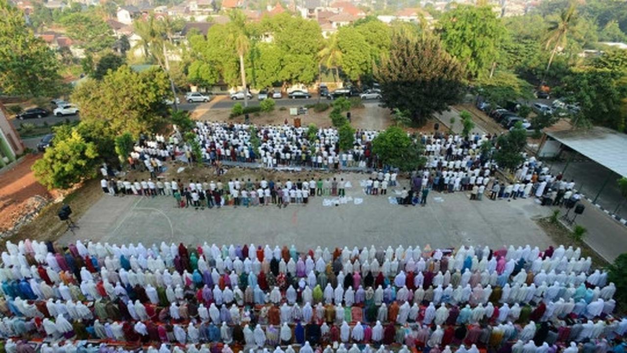 Jemaah Muhammadiyah salat Idul Adha di Ciputat