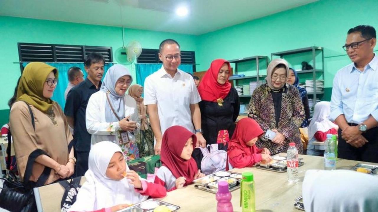 MPR Apresiasi Langkah Prabowo Evaluasi Program MBG, Pastikan Tepat Sasaran dan Efisien