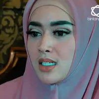Apa sebenarnya yang membuat Tiara Dewi digugat cerai Lucky Hakim?