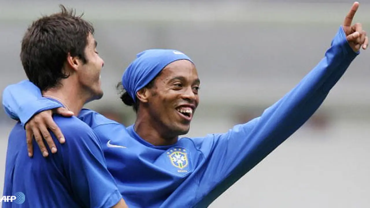 kaka-ronaldinho-130702b.jpg