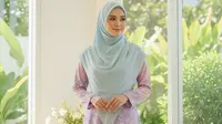 9 Model Batik Syar&rsquo;i 2025 dengan Warna Pastel Favorit Hijabers (Tyas Titi/Gemini AI)