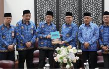 Itjen Serahkan Lapwas Triwulan III, Menag Minta Fungsi Early Warning Diperkuat