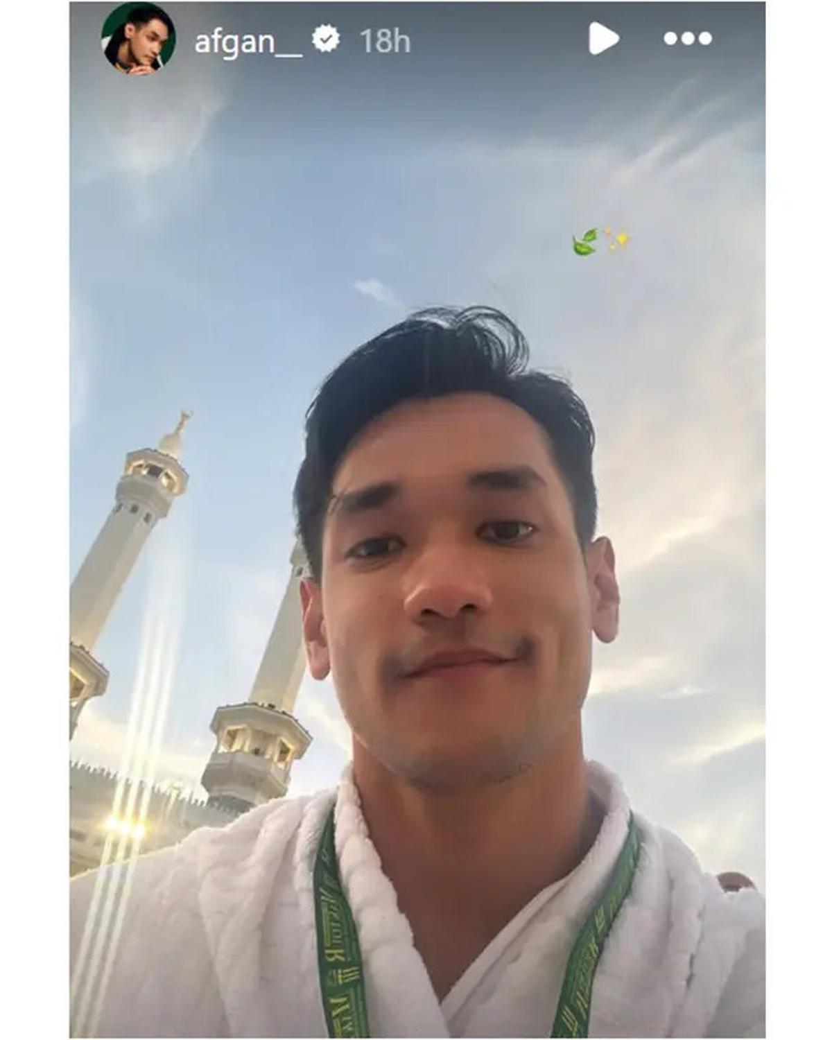 Tunaikan Haji 2025, Intip 6 Outfit Afgan dengan Sentuhan Religius yang Jarang Tersorot