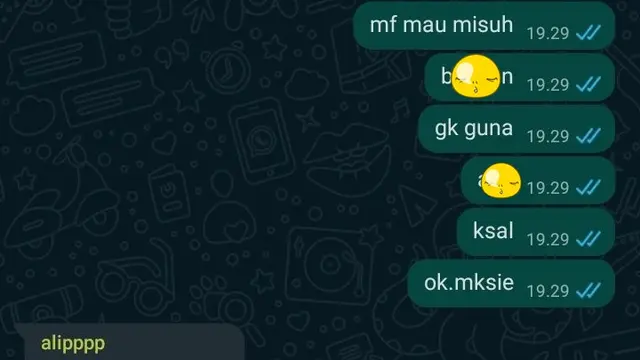 6 Chat Perhatian Cowok ke Teman Cewek Ini Bikin Senyum