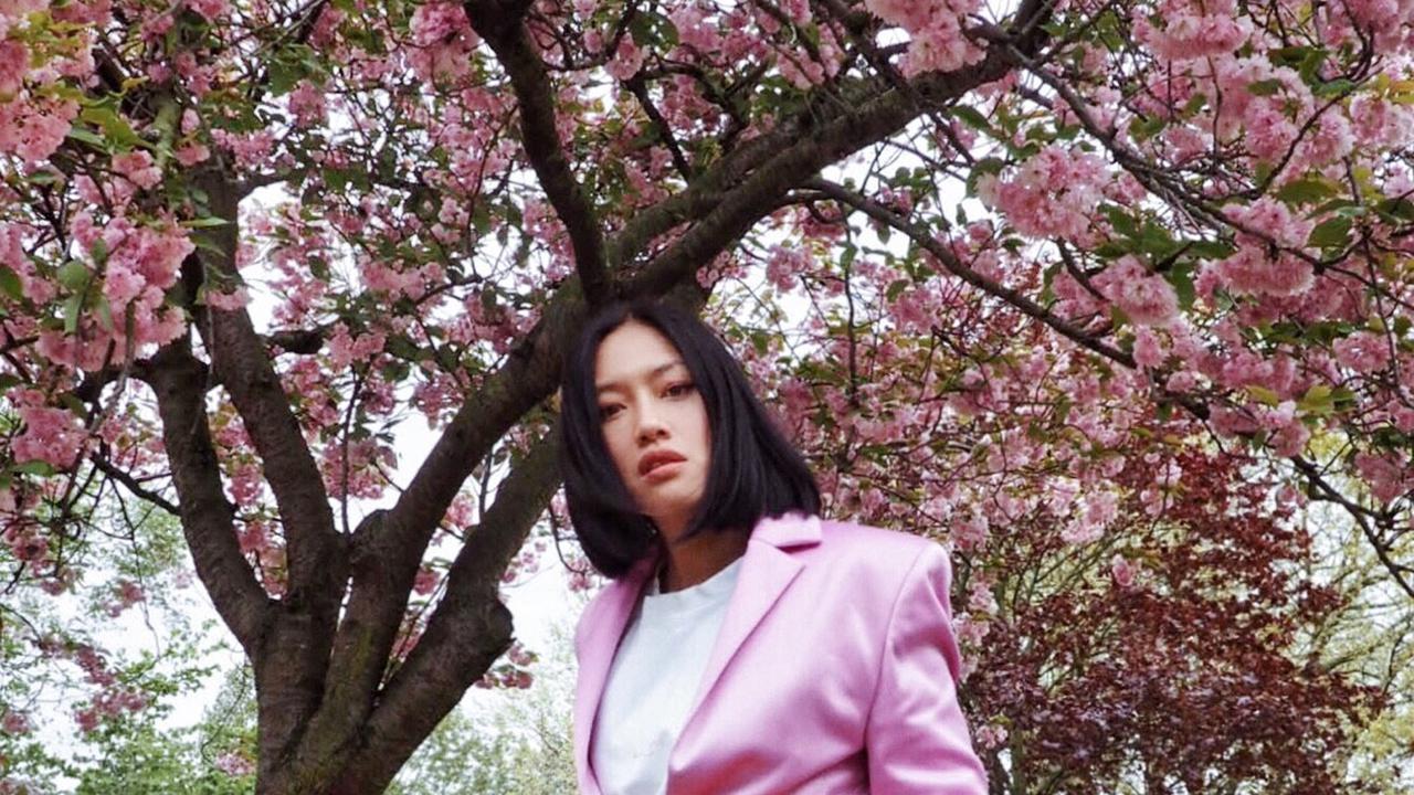 Editor’s Pick: Tas Pinggang Mini dari Wandler Favorit Bintang Street Style