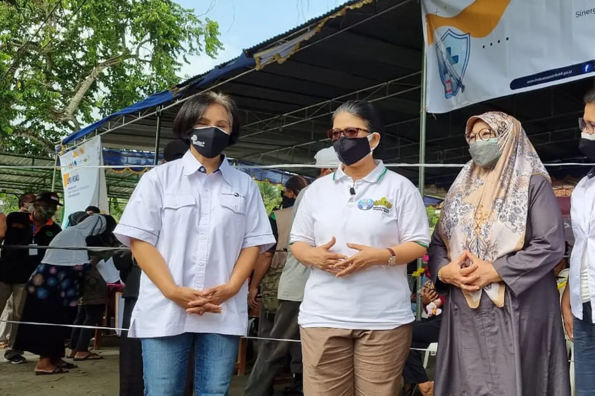 Bekerja sama dengan organisasi sosial Loro-Blonyo dan SONJO, LPEI menyelenggarakan kegiatan vaksinasi di Masjid Girigondo, Kapanewon Temon, Kabupaten Kulon Progo, Minggu (26/9/2021).