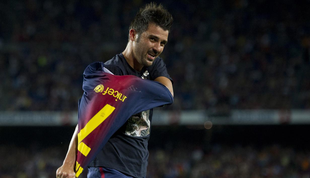 David Villa menjadi buruan panas para klub raksasa Liga Inggris seperti Liverpool, Chelsea hingga Manchester United. Namun, hal tersebut tak pernah terwujud usai pemain asal Spanyol tersebut memilih bergabung ke Barcelona. Pada 2013, Villa kembali dikaitkan dengan klub Liga Inggris, Arsenal usai kontraknya bersama Catalunya berakhir. Namun, sang pemain lebih tertarik untuk bertahan di Spanyol bersama Atletico Madrid. (AFP/Josep Lago)