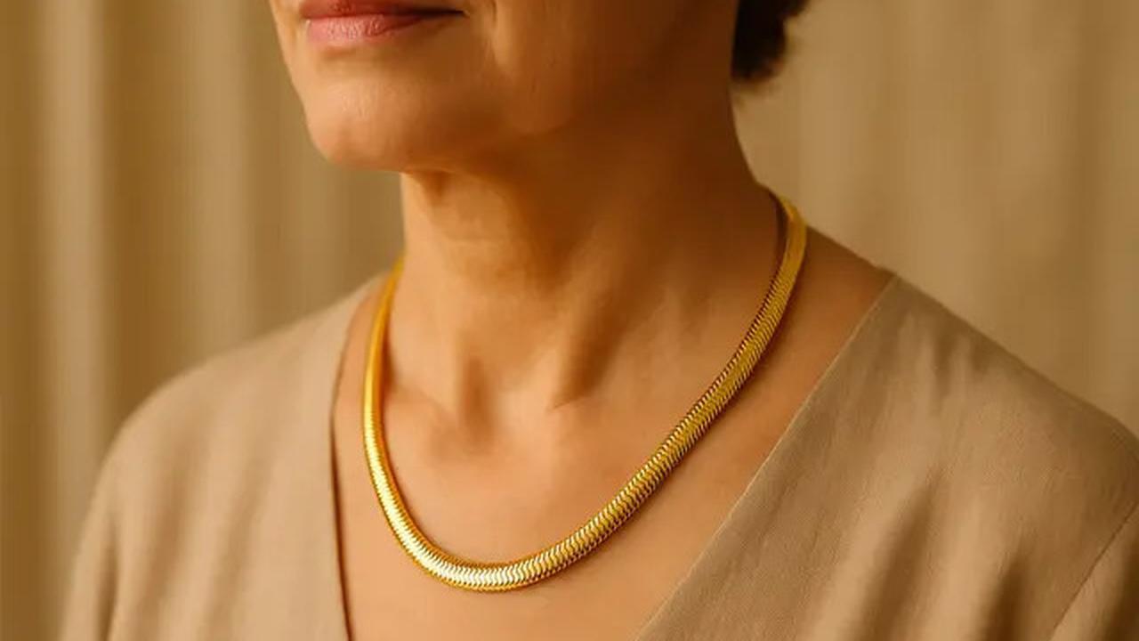 7 Model Kalung 50 Gram Emas Elegan untuk Ibu-Ibu 40 Tahun ke Atas
