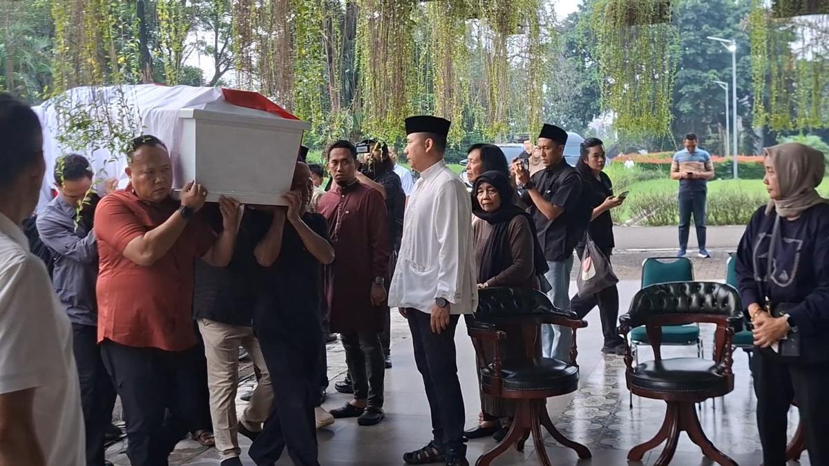 Eks Menhan Ryamizard Ryacudu Dimakamkan di TMP Kalibata, Upacara Militer Digelar