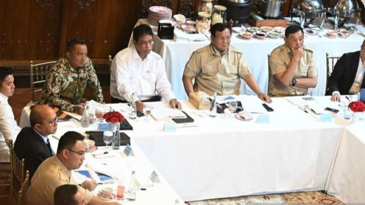 Rapat Akhir Pekan Jadi Kebiasaan, Bahlil Sebut Prabowo Tak Kenal Tanggal Merah