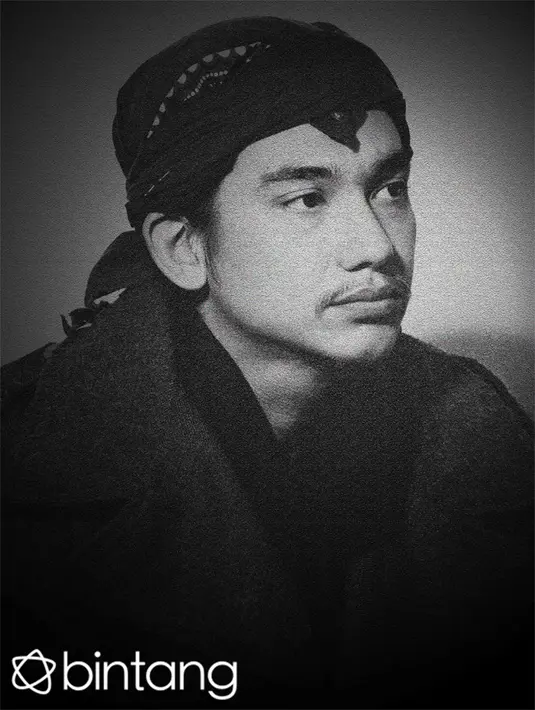 Adipati Dolken, di film Jenderal Soedirman yang tayang pada 2015 silam mendapat kesempatan memerankan karakter panglima besar Tentara Nasional Indonesia pertama tersebut. (Galih W Satria/doc.Bintang.com)