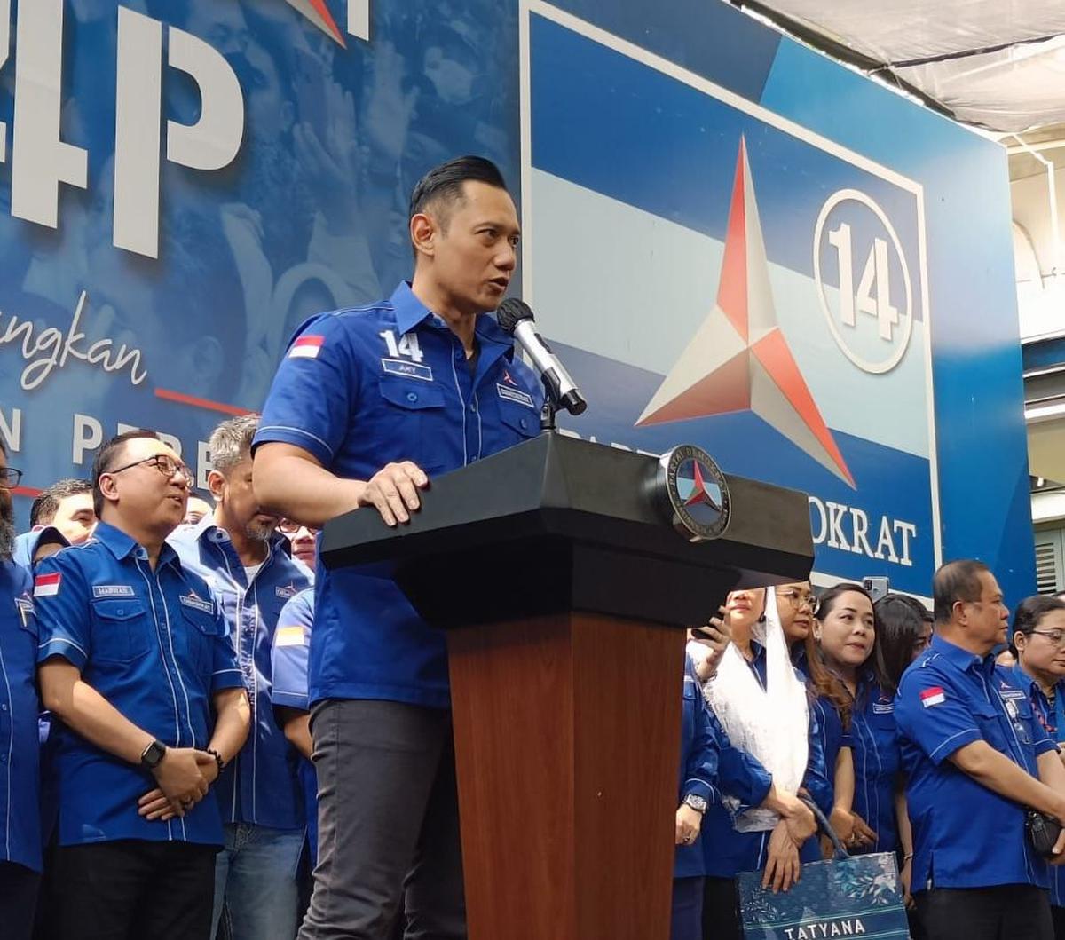 Lantas, Sudirman berdoa agar AHY dan Partai Demokrat menemukan jalan terbaik agar bisa bersama-sama terus berkontribusi bagi perbaikan dan kebaikan Indonesia di masa yang akan datang.