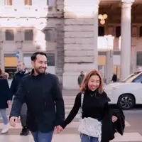 10 Potret Mesra Kiky Saputri dan Suami Honeymoon di Eropa, Didoakan Segera Punya Momongan [instagram/kikysaputrii]