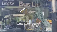 Bus Listrik Transjakarta Tabrak Tiang Beton di Kolong Tol JORR, Satu Penumpang Luka