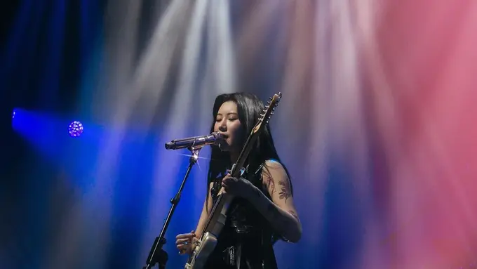 Baek Yerin (Instagram/ bluevinyl.official_)