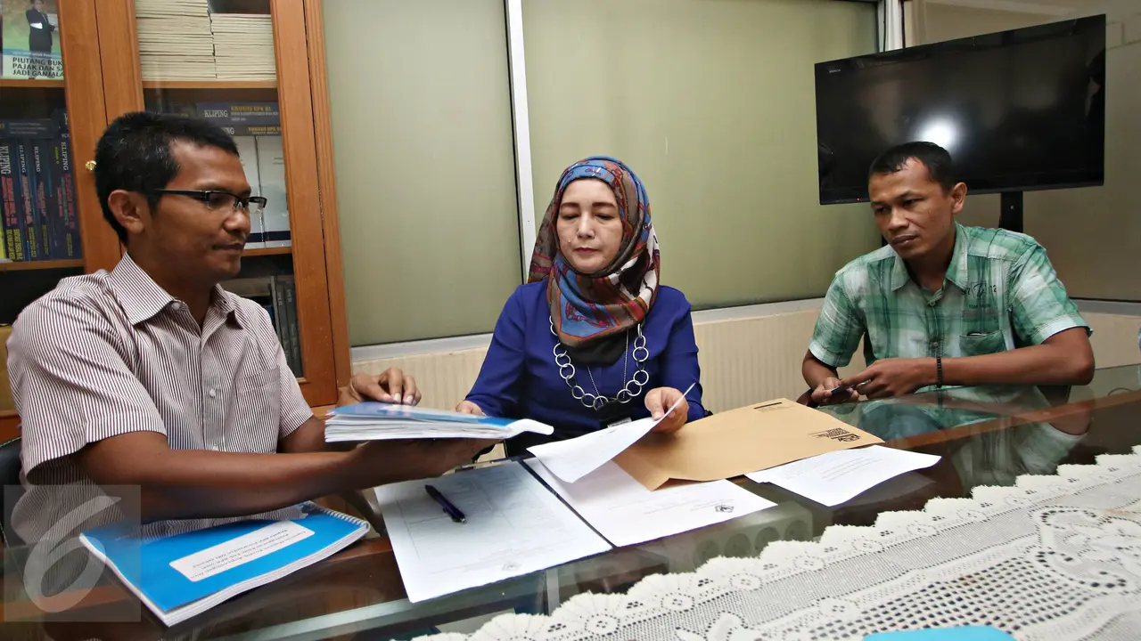 20151111-Kasus Lahan TPU, Kepala BPK DKI Dilaporkan ICW ke Majelis Kode Etik-Jakarta