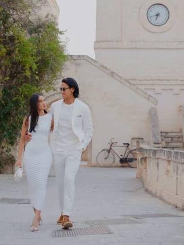 7 Potret Hana Malasan Beri Dukungan Sean Galael di Sirkuit, Tuai Banyak Sorotan