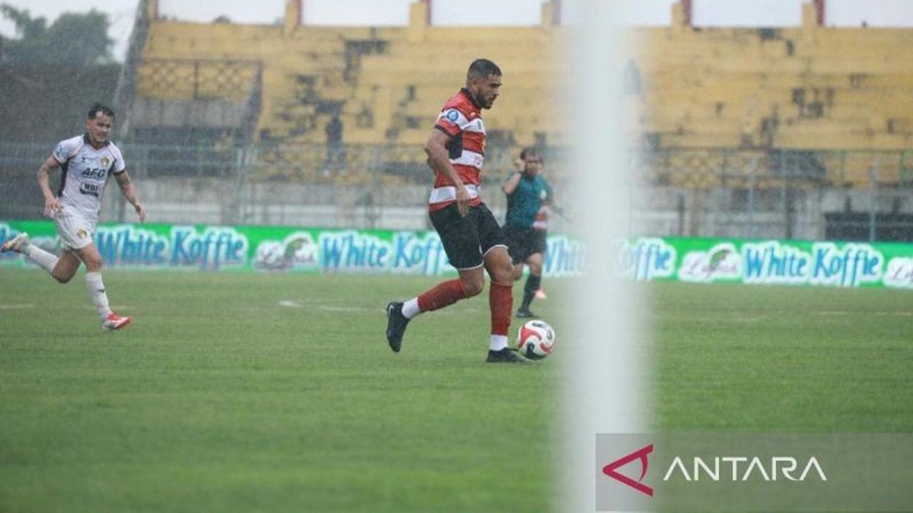 Madura United Taklukkan Persik Kediri 2-1, Keluar dari Zona Degradasi BRI Super League