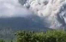Gunung Lewotobi Laki-Laki Erupsi, Tiga Desa di Flores Timur Tertutup Abu Vulkanik
