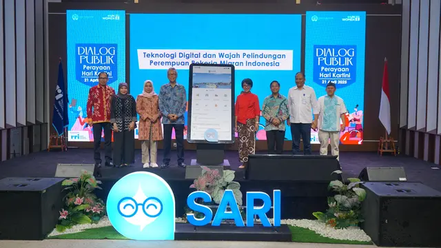 Perwakilan dari Kemlu RI dan UN Women di peluncuran Chatbot AI SARI pada Senin (21/4/2025).