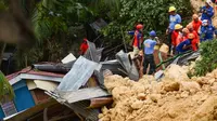 Tanah Longsor di Naga, Cebu, Filipina setelah Topan Mangkhut membawa hujan deras ke willayah tersebut. (AFP)