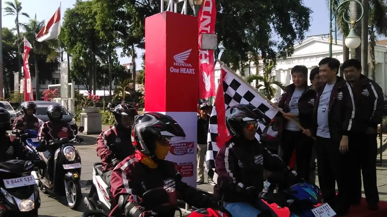 Biar Mesin Aman Selama Touring, Cek Oli Berkala