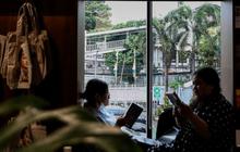 FOTO: Menjajal Ruang Baca Baru di Sudut Jakarta, Bisa Belanja Buku sambil Ngopi