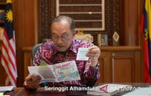 Momen Manis: PM Anwar Ibrahim Terima Kartu Idul Fitri Penuh Makna dari Siswa Sekolah