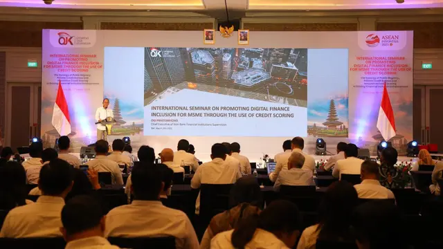 Kepala Eksekutif Pengawas Perasuransian, Penjaminan dan Dana Pensiun OJK Ogi Prastomiyono dalam seminar internasional “Sinergi Lembaga Pengelola Informasi Perkreditan (LPIP) dan Innovative Credit Scoring (ICS) dalam Mendorong Peningkatan Inklusi Keuangan”