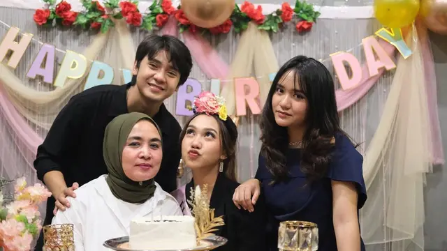 Arbani Yasiz dan Raissa Ramadhani (Foto: Instagram/@raissarmdhn)
