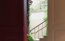 Inspirasi Desain Pintu Minimalis Kupu Tarung untuk Rumah Modern