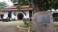 Gedung ini kerap disebut juga Gedung Indonesia Menggugat