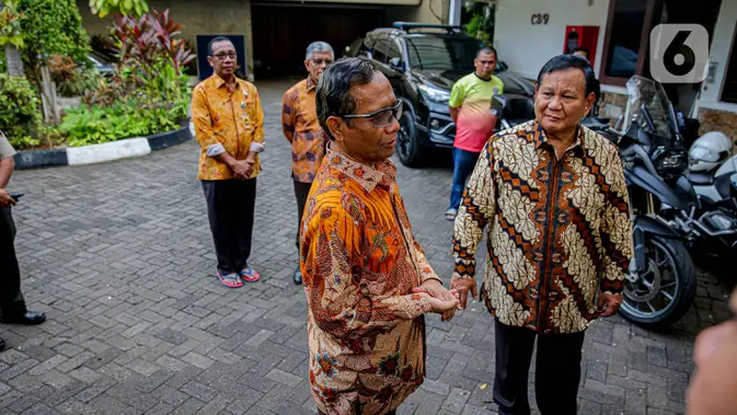 Prabowo Subianto dan Mahfud Md (Liputan6.com/Faizal Fanani)