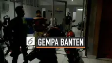 Getaran gempa Banten tak hanya terasa ke Jakarta, tapi ke sejumlah daerah termasuk Cianjur. Warga berlarian saat gempa terjadi.