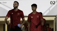 Penampakan jersey baru Timnas Indonesia yang sudah digunakan saat pemusatan latihan di Jakarta, Jumat (14/2/2020). (Bola.com/Yoppy Renato)